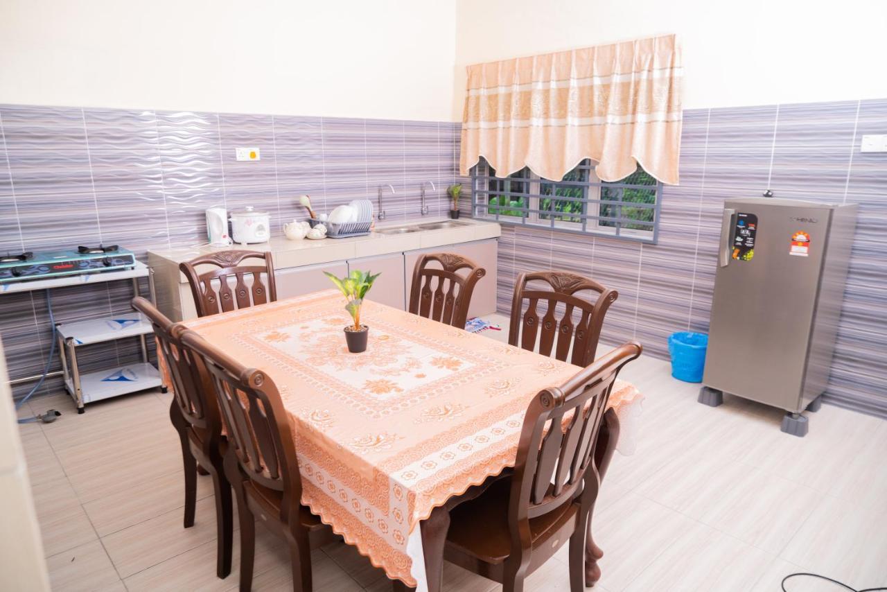 Adorable 3-Bedroom Home With Pool, Wi-Fi And Bbq Rembau Eksteriør bilde