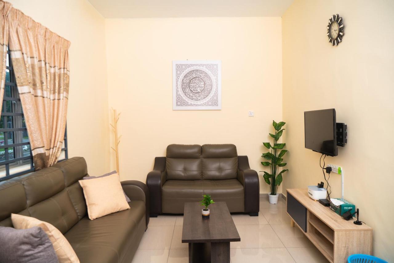 Adorable 3-Bedroom Home With Pool, Wi-Fi And Bbq Rembau Eksteriør bilde